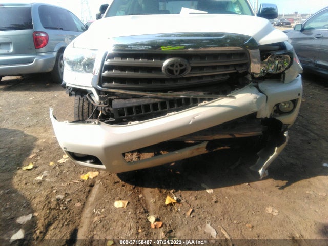 2016 Toyota Sequoia, VIN: 5TDDW5G18GS146021