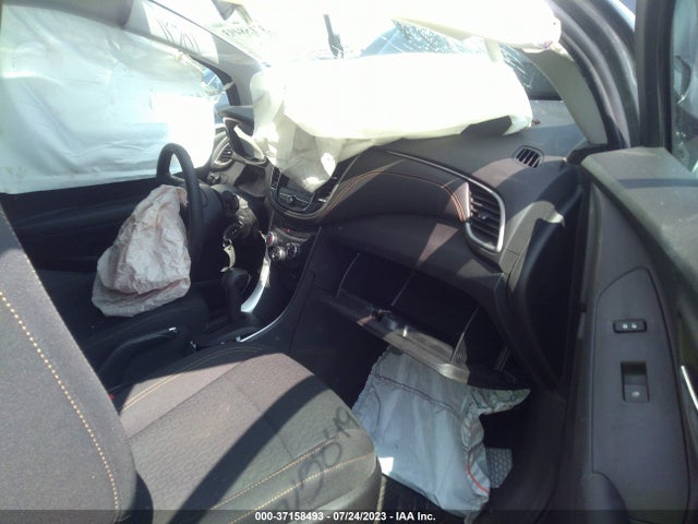 Chevrolet TRAX LS 2019 3GNCJNSBXKL404118 Image 5