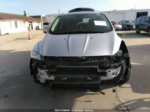 1FMCU0GX5FUA87797 Ford ESCAPE SE