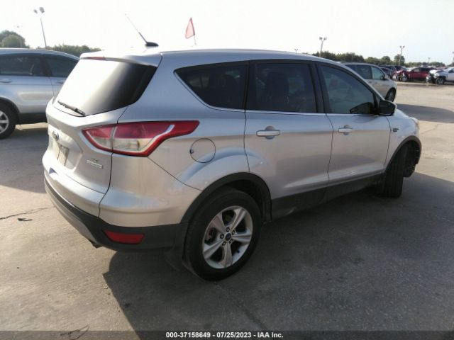 1FMCU0GX5FUA87797 Ford ESCAPE SE