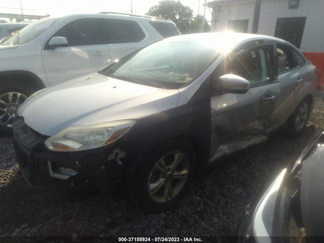 Ford FOCUS SE 2014 1FADP3F24EL351027 Image 2