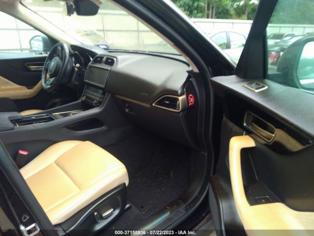 SADCJ2FX6KA600386 Jaguar F-pace 25t Premium