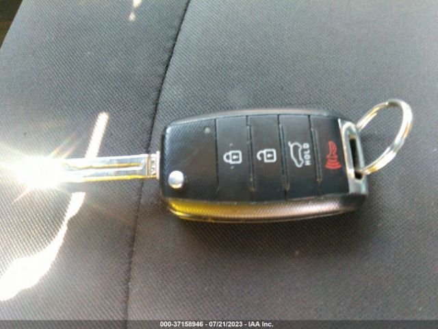 KNDJN2A2XF7783314 KIA Soul Base