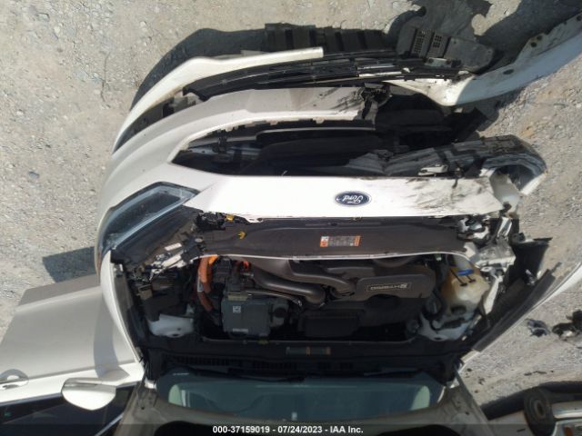 3FA6P0LU8JR119796 Ford Fusion Hybrid Se