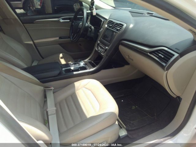 3FA6P0LU8JR119796 Ford Fusion Hybrid Se