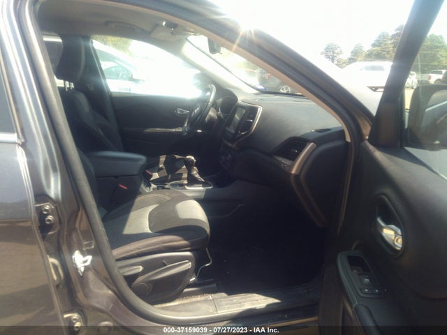 1C4PJLCB1EW204367 Jeep Cherokee Latitude