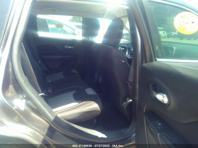 1C4PJLCB1EW204367 Jeep Cherokee Latitude