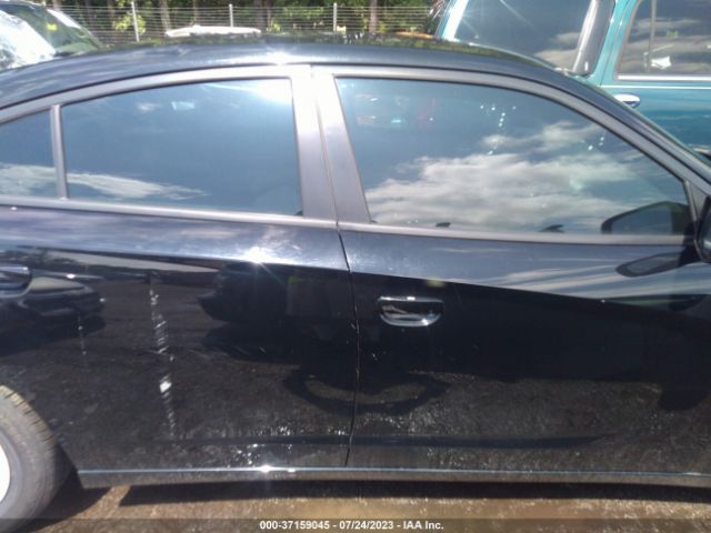 2C3CDXBG6FH737989 Dodge Charger Se