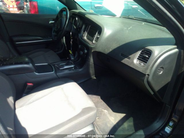 2C3CDXBG6FH737989 Dodge Charger Se