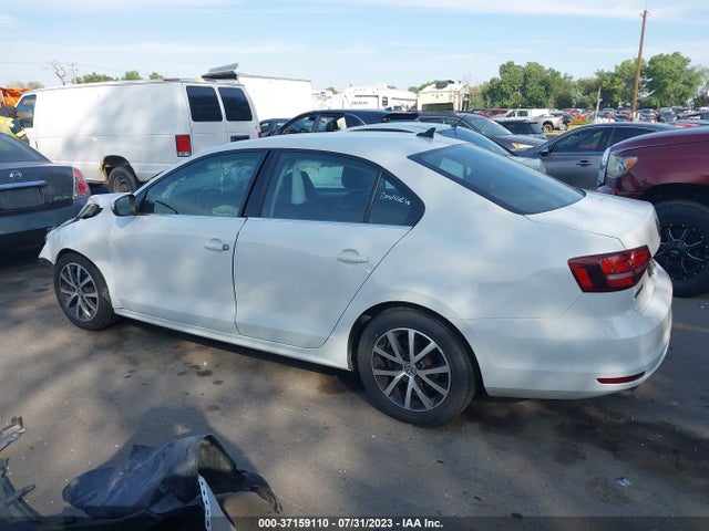 3VWB67AJ0JM212982 Volkswagen Jetta 1.4t