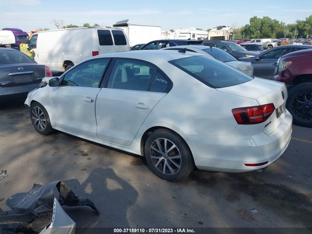 3VWB67AJ0JM212982 Volkswagen Jetta 1.4t