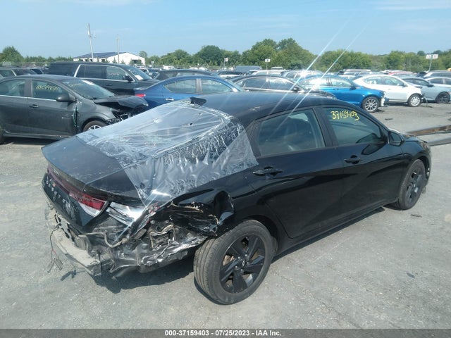 2021 HYUNDAI ELANTRA SEL VIN: KMHLS4AG4MU092606