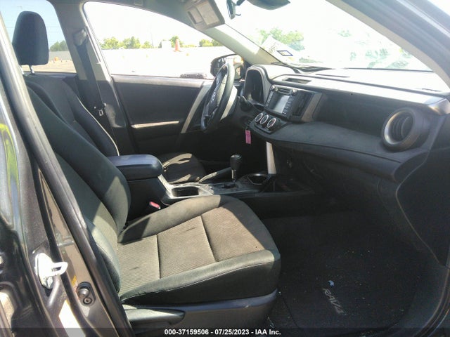 Toyota RAV4 LE 2017 JTMZFREV9HJ703973 Image 5