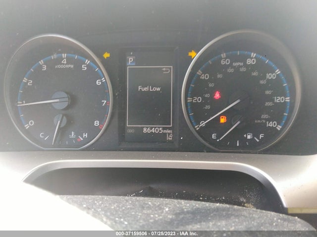 Toyota RAV4 LE 2017 JTMZFREV9HJ703973 Image 7