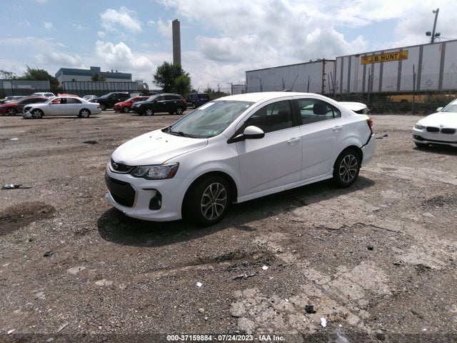Chevrolet SONIC LT 2019 1G1JD5SB1K4150434 Image 2