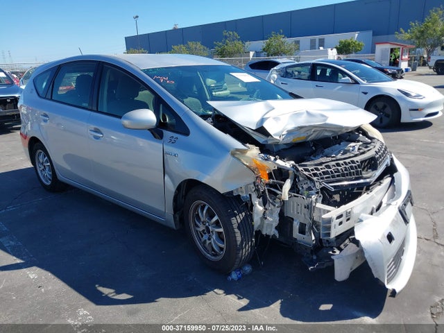 Toyota Prius V Two/three/five 2014 JTDZN3EU1E3331746 Image 1