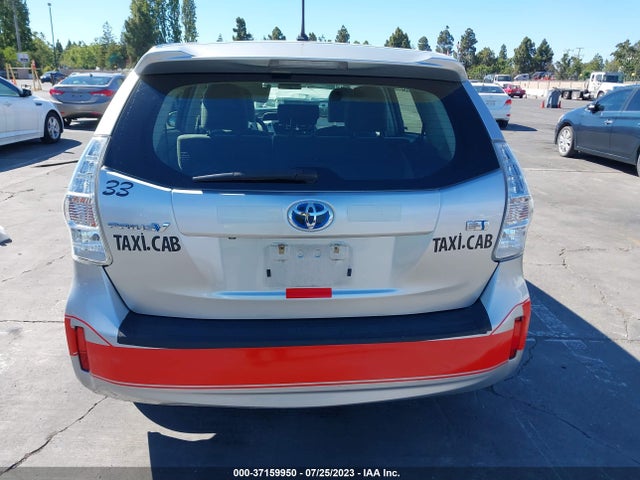 Toyota Prius V Two/three/five 2014 JTDZN3EU1E3331746 Image 17