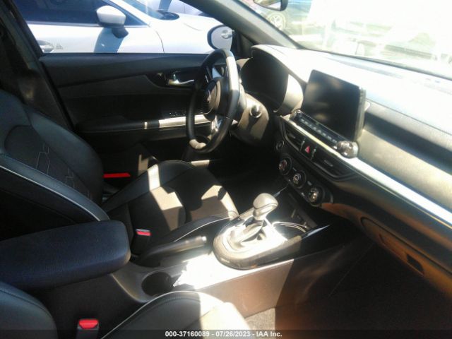 3KPF34AD1ME391599 KIA Forte Gt-line