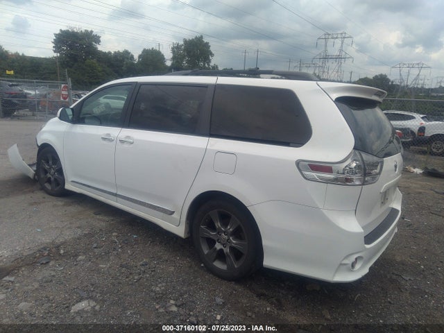 Toyota SIENNA SE 2015 5TDXK3DC8FS604920 Image 8