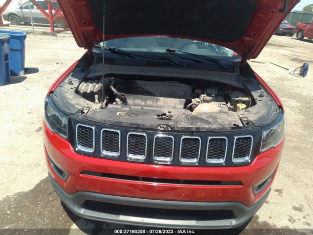 3C4NJCAB4JT272043 Jeep Compass Sport