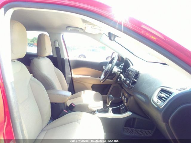 3C4NJCAB4JT272043 Jeep Compass Sport