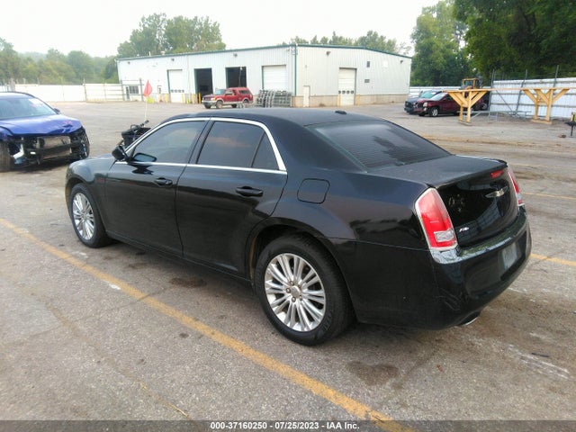 2C3CCARG2EH217891 Chrysler 300