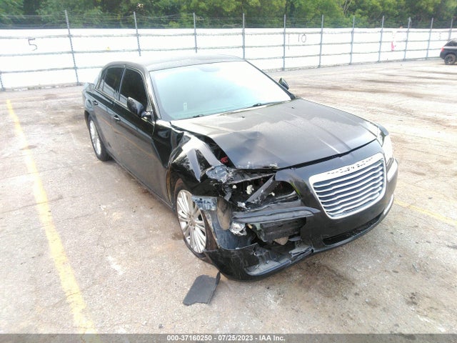2C3CCARG2EH217891 Chrysler 300