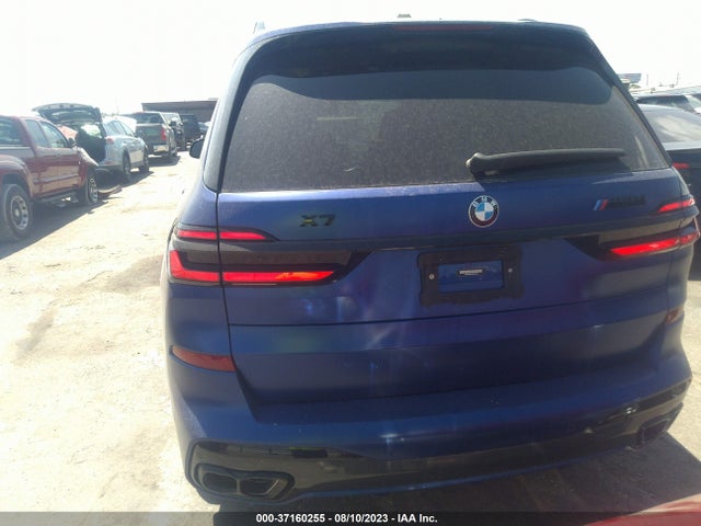 BMW X7 M60i 2023 аукцион фото