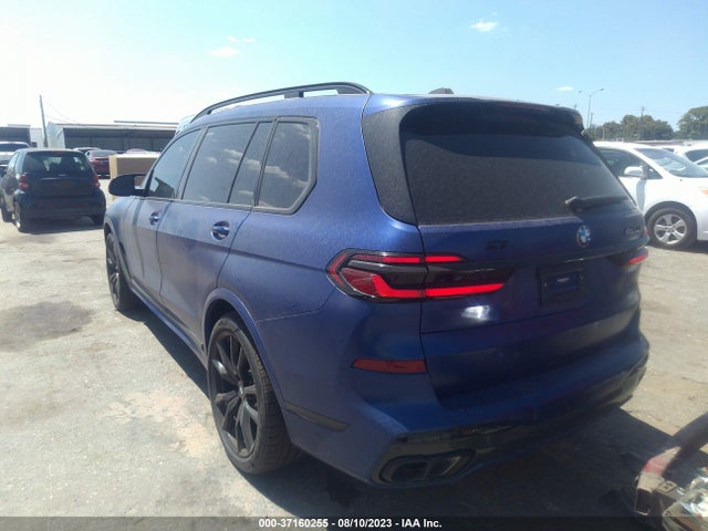 BMW X7 M60i 2023 аукцион фото