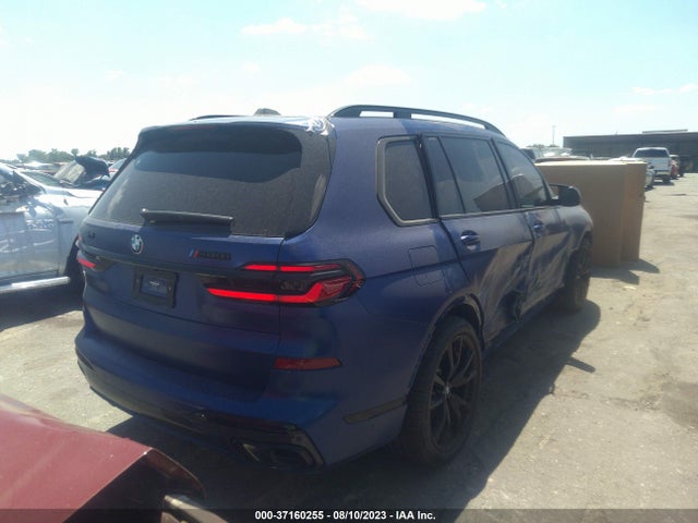 BMW X7 M60i 2023 аукцион фото