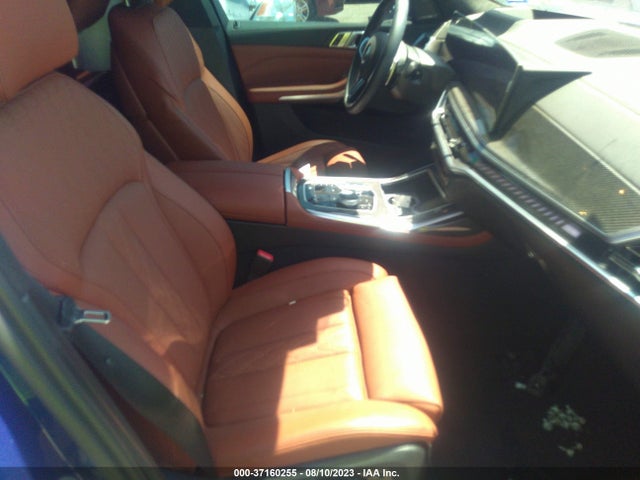 BMW X7 M60i 2023 аукцион фото