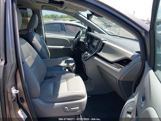 Toyota Sienna Xle Auto Access 2019 5TDYZ3DC8KS984173 Image 5