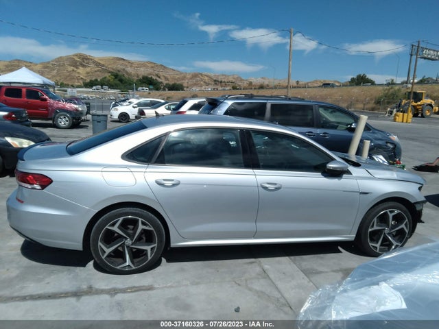 1VWMA7A38MC012639 Volkswagen Passat 2.0t R-line