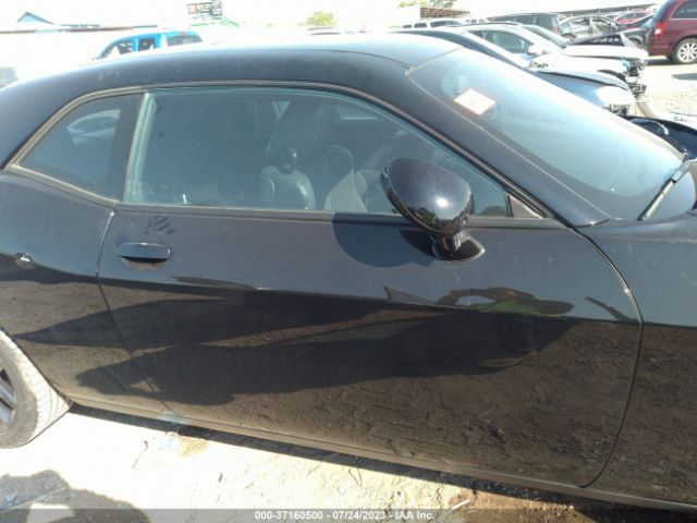 2C3CDZJG3KH503803 Dodge Challenger Gt
