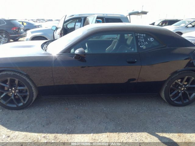 2C3CDZJG3KH503803 Dodge Challenger Gt