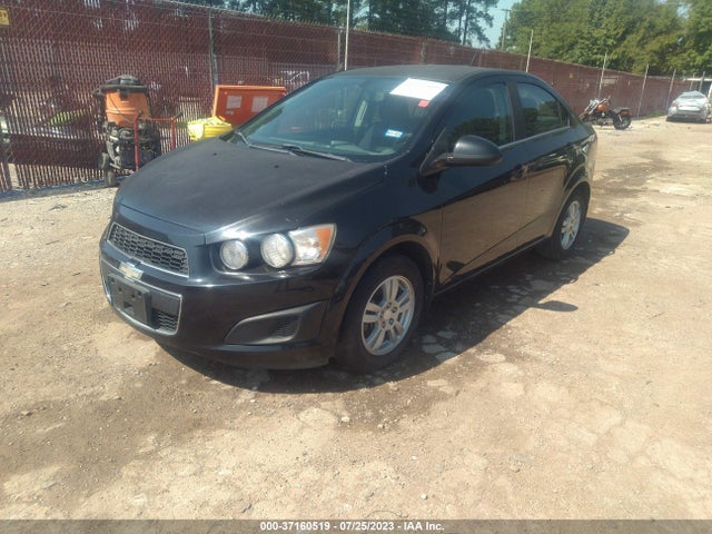 Chevrolet SONIC LT 2014 1G1JC5SH5E4163618 Image 2