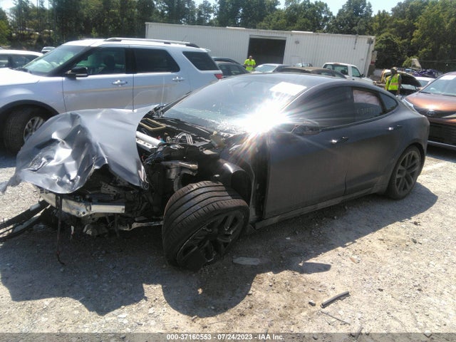 Tesla Model S Plaid 2021 5YJSA1E67MF431726 Image 2