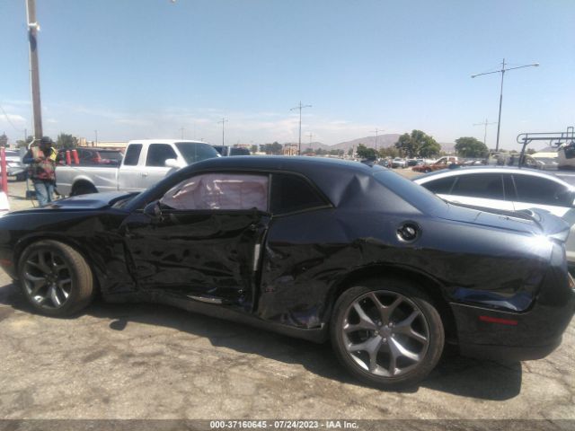 2C3CDZAG1GH279891 Dodge Challenger Sxt Plus
