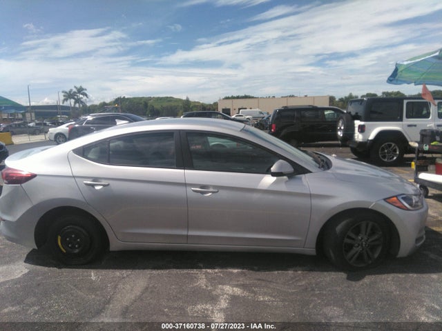 Hyundai ELANTRA SE 2017 5NPD84LF1HH033122 Image 12
