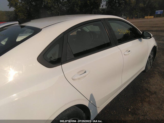KIA Forte Lxs 2019 3KPF24AD5KE113806 Image 14