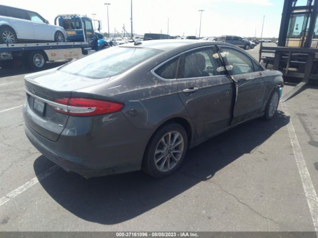 3FA6P0PU1HR275814 Ford Fusion Energi Se