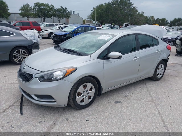 KIA FORTE LX 2016 KNAFK4A62G5585138 Image 2