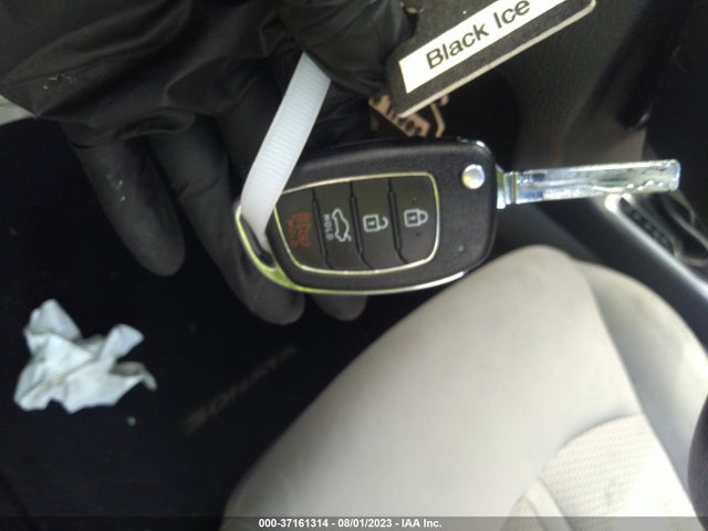 Hyundai SONATA SE 2019 5NPE24AF9KH807357 Image 3