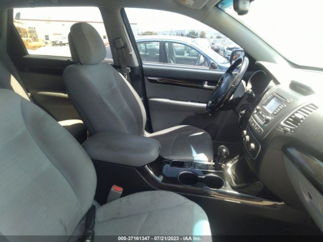 5XYKT4A67FG552673 KIA SORENTO LX