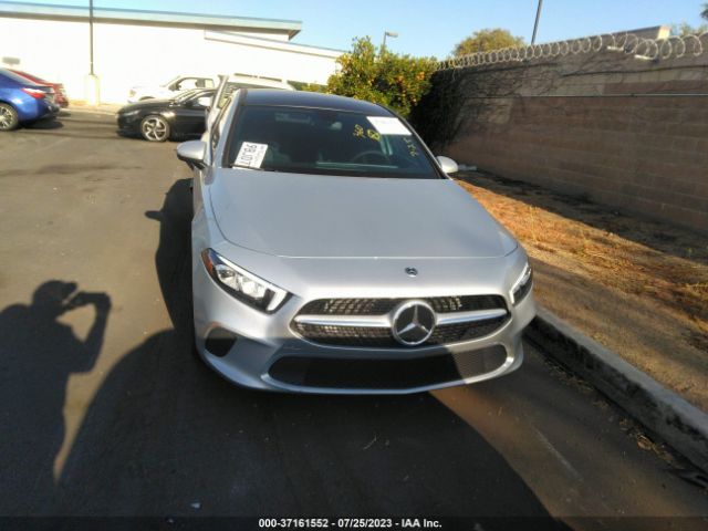W1K3G4EB8NJ356536 Mercedes-Benz A-class A 220