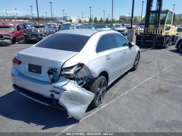 W1K3G4EB8NJ356536 Mercedes-Benz A-class A 220