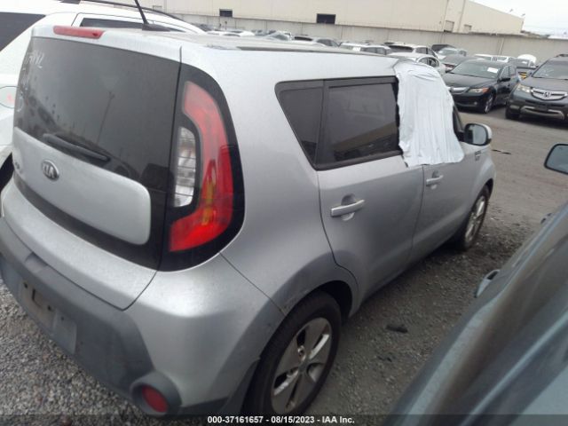 KNDJN2A22F7805337 KIA Soul Base