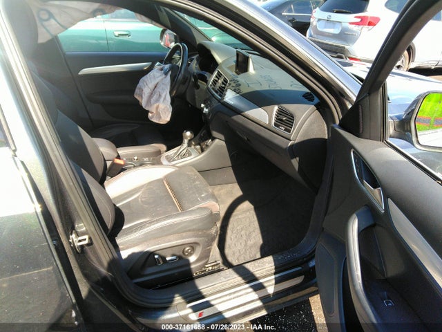 WA1JCCFS4JR007059 Audi Q3 Premium Plus