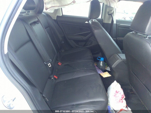 3VWE57BU3KM129542 Volkswagen JETTA SEL