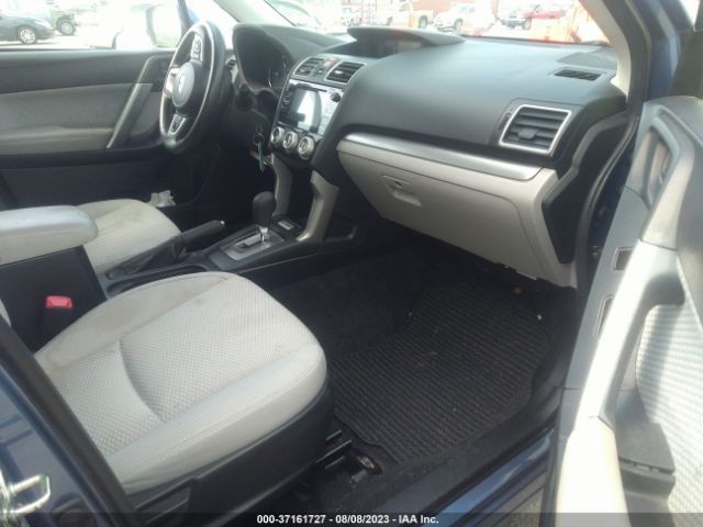 JF2SJAGC7JH554250 Subaru Forester Premium